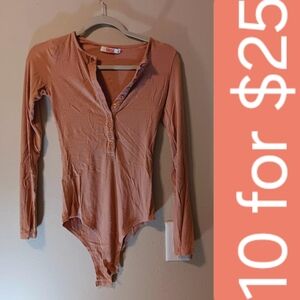 BAYSE Ribbed Long Sleeve Henley Bodysuit in Dusty Rose